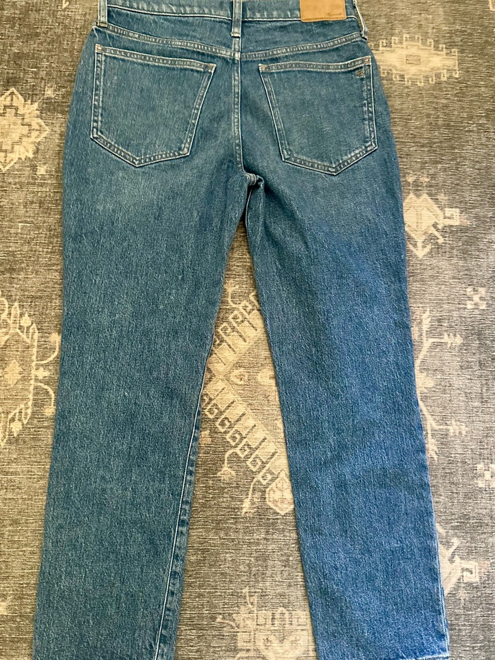 Madewell The Perfect Vintage Straight Leg Jeans in Medium Blue Wash - Picture 3 of 7